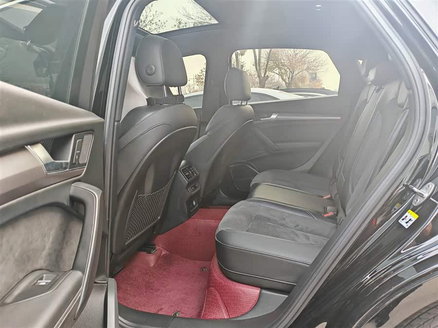 Audi Q5L Sportback 2021 car image #8