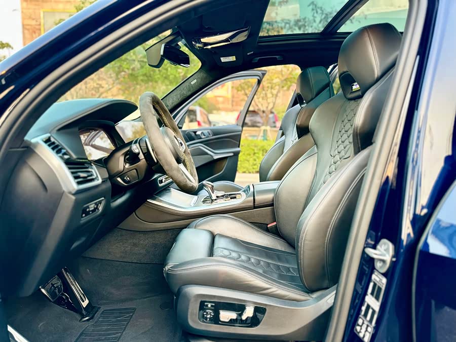 BMW X5 M 2021 #8 BMW X5 M 2021 car image #8