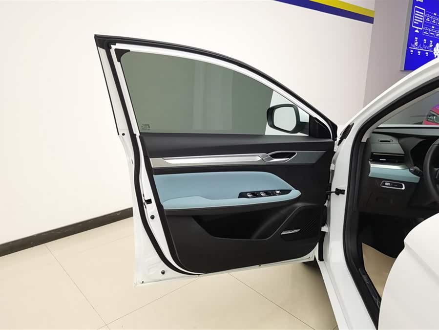 GEELY Emgrand L 2022 car image #8
