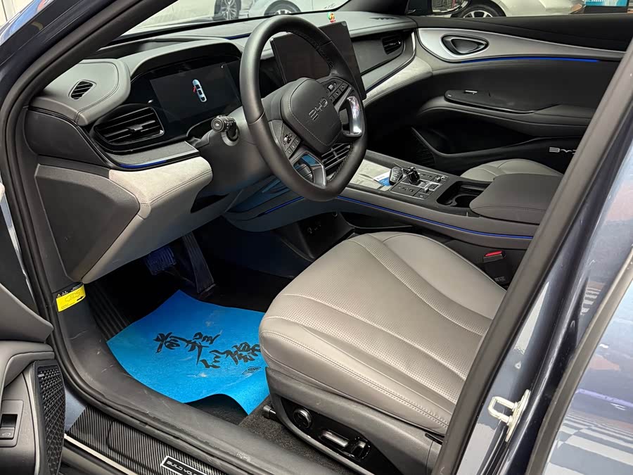 BYD Seal 07 DM-i 2025 #8 BYD Seal 07 DM-i 2025 car image #8