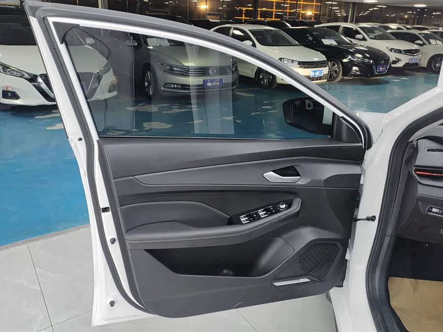 GEELY Binray 2023 car image #8
