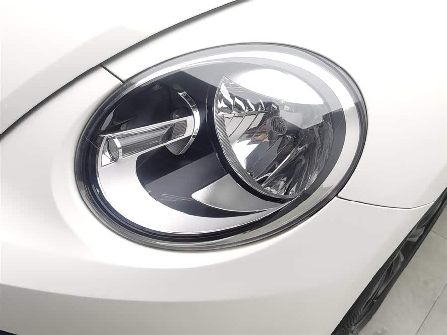 Volkswagen 2014 car image #8