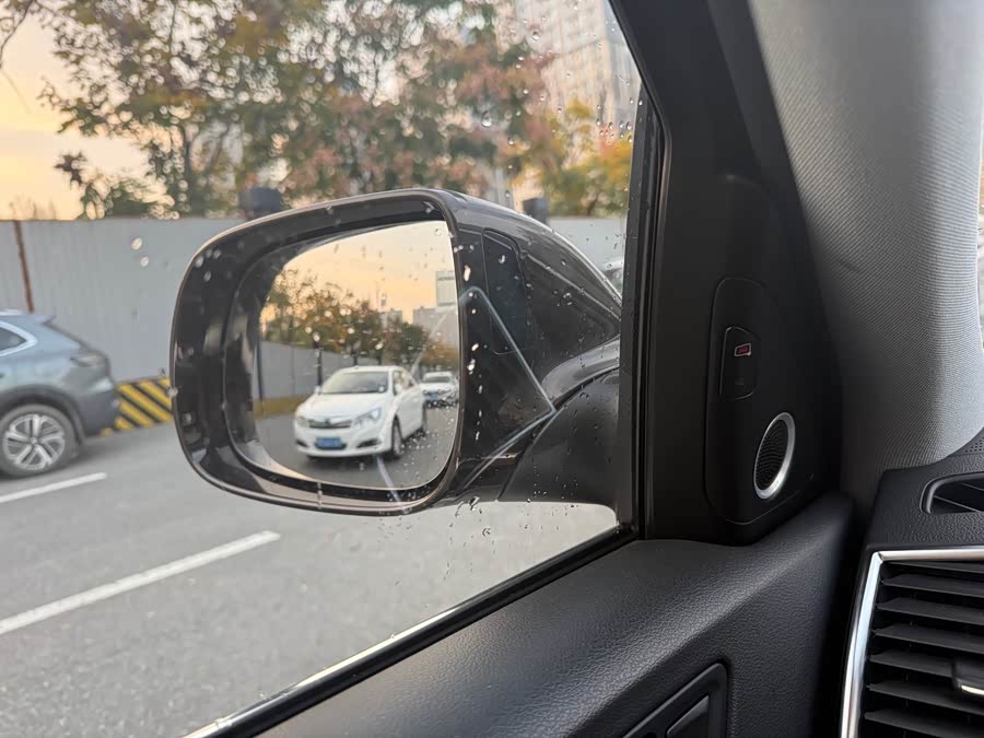 Audi Q5 2015 #8 Audi Q5 2015 изображение автомобиля #8