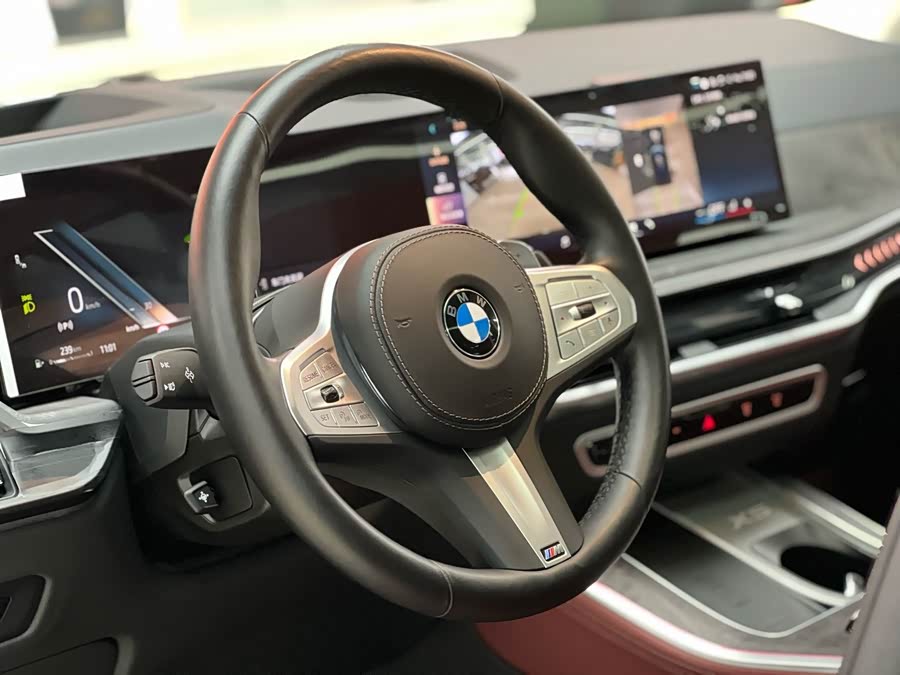 BMW X5 2023 #8 BMW X5 2023 صورة سيارة #8