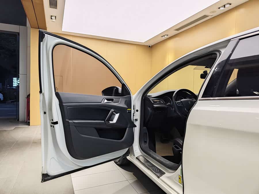 Peugeot 408 2016 car image #8