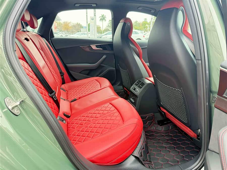 Audi S4 2024 صورة سيارة #8