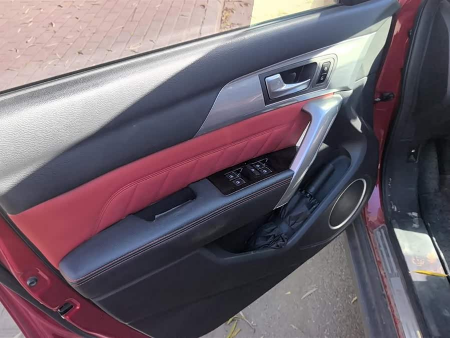 Haval H2 2014 car image #8