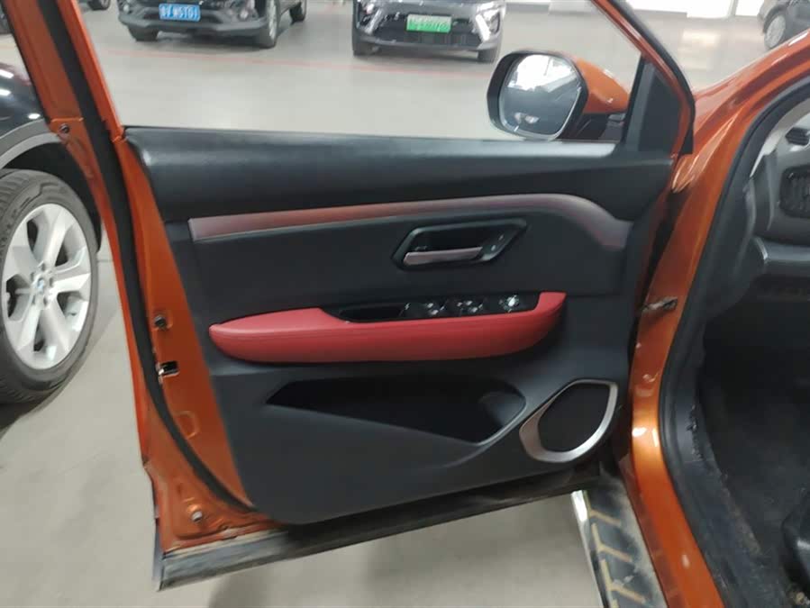 Haval H2s 2018 #8 Haval H2s 2018 car image #8