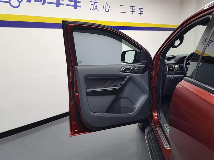 Ford Everest 2015 car image #8