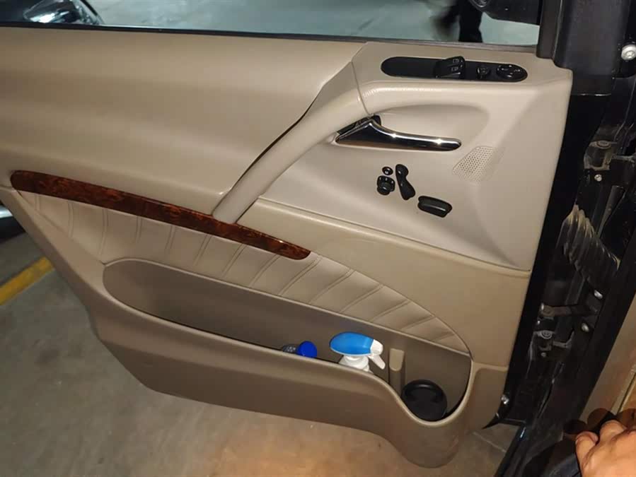 奔驰 唯雅诺 2013 汽车图片 #8