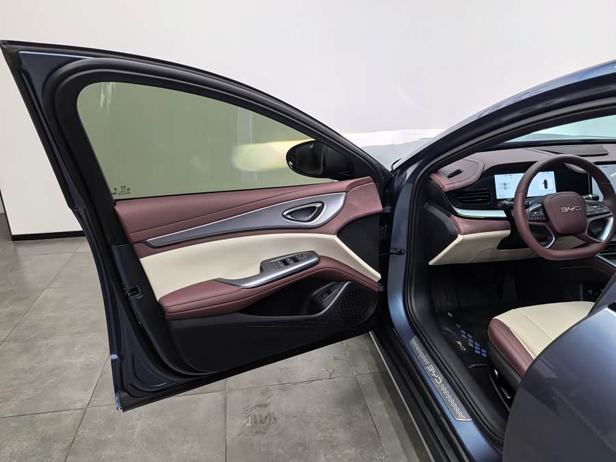 比亚迪 海豹07 DM-i 2025 汽车图片 #8