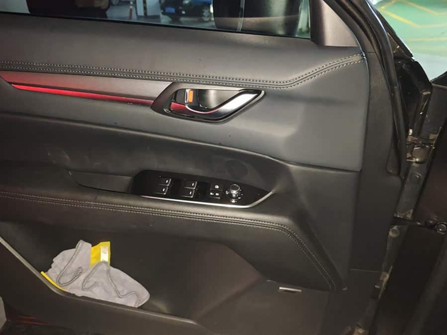 Mazda CX-8 2019 immagine di auto #8