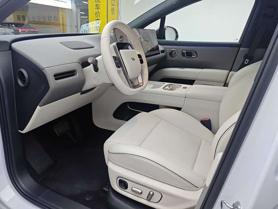 Li i6 2025 imagem de carro #8