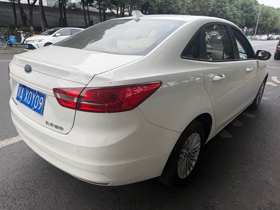 Ford Escort 2017 immagine di auto #8