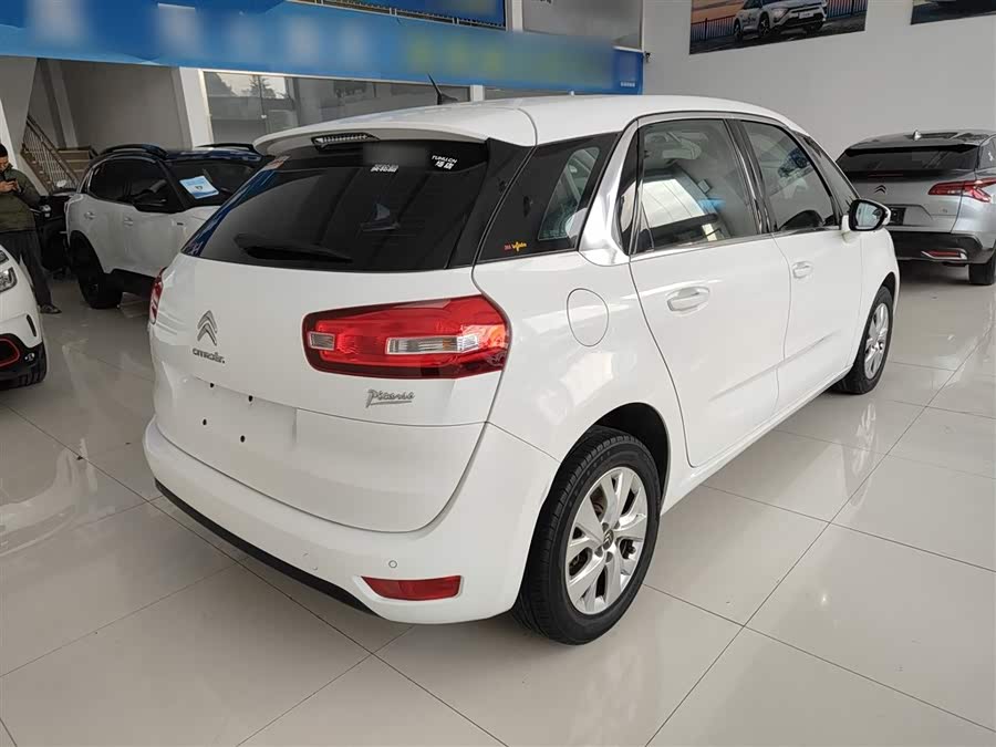 Citroen C4 PICASSO 2017 صورة سيارة #8