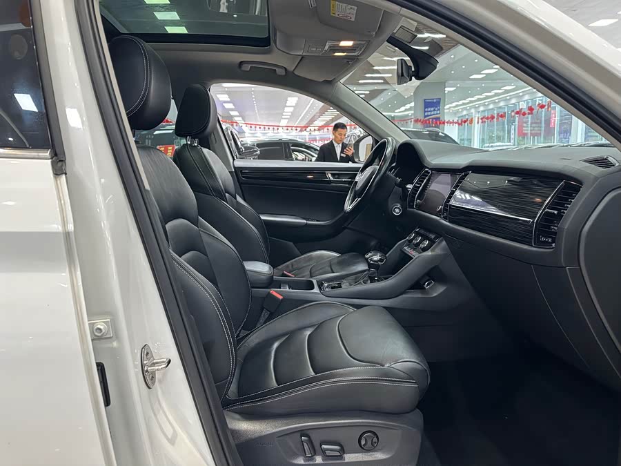 Skoda Kodiaq 2017 car image #8