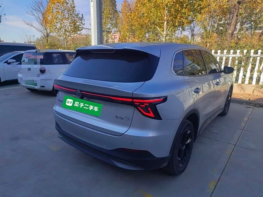 MG ES5 2024 car image #8