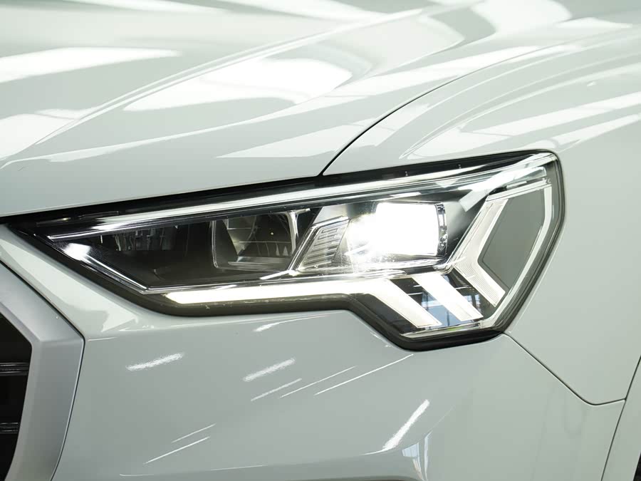 Audi Q3 2021 #8 Audi Q3 2021 car image #8