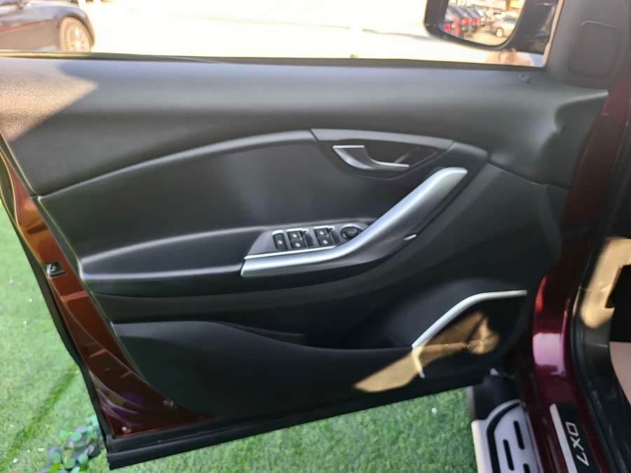 Soueast DX7 2016 car image #8