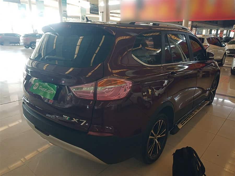 SWM X7 2016 imagen de coche #8