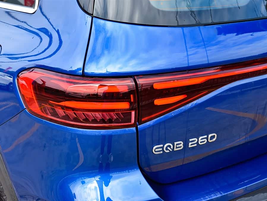 Mercedes-Benz EQB Class 2025 #8 Mercedes-Benz EQB Class 2025 car image #8