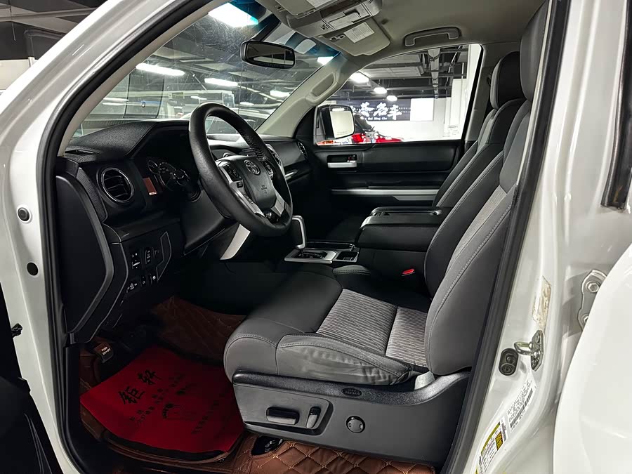 Toyota Tundra 2014 immagine di auto #8