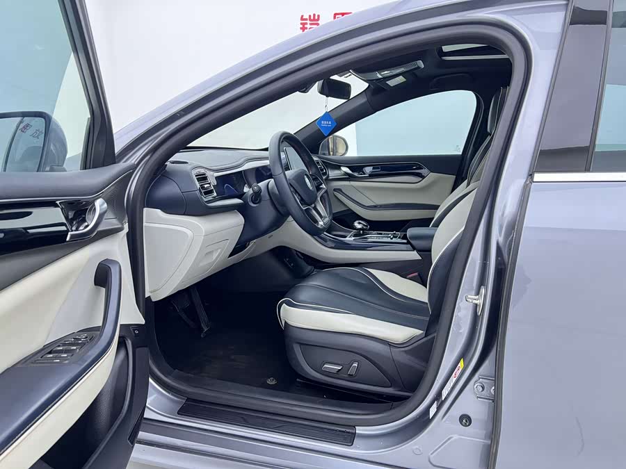 BYD Qin Plus 2022 #8 BYD Qin Plus 2022 car image #8