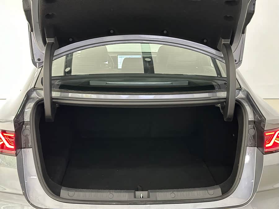 BYD Qin L 2025 #8 BYD Qin L 2025 car image #8