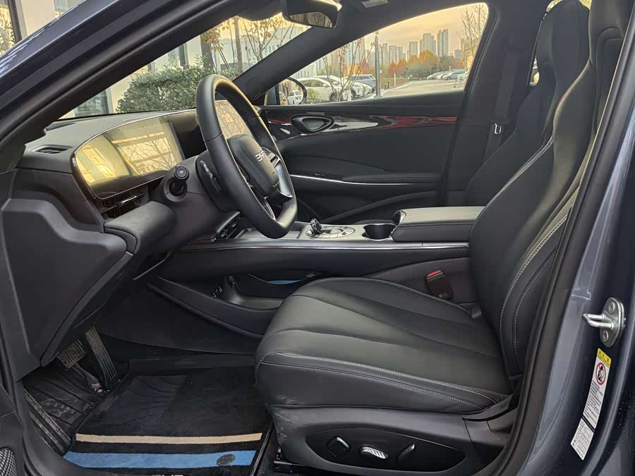 BYD Seal 2025 #8 BYD Seal 2025 صورة سيارة #8