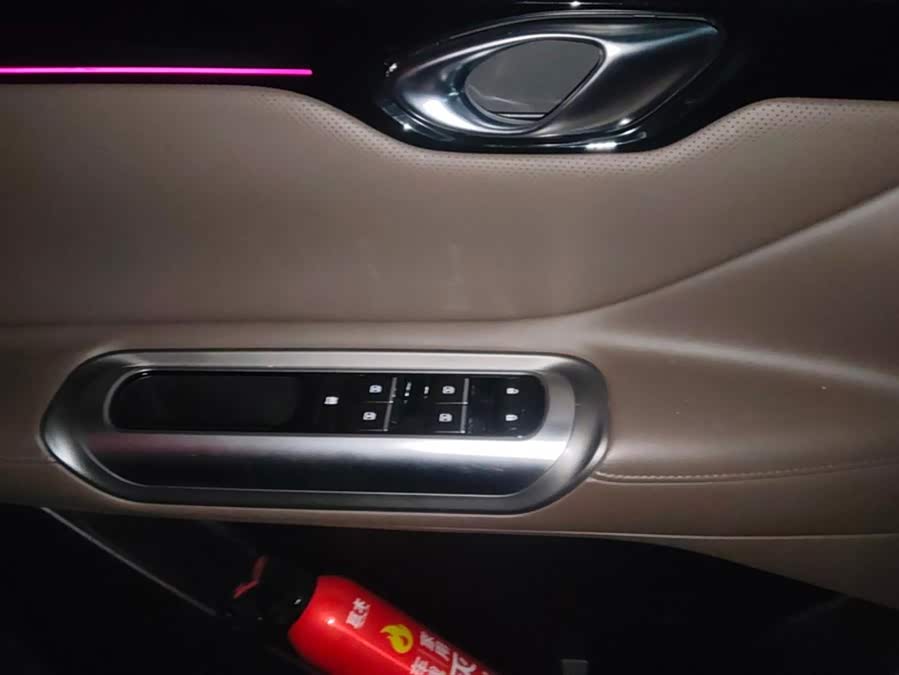 GAC Trumpchi E8 New Energy 2024 #8 GAC Trumpchi E8 New Energy 2024 car image #8