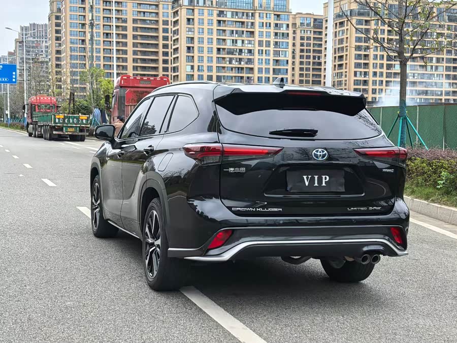 Toyota Crown Kluger 2024 #8 Toyota Crown Kluger 2024 car image #8