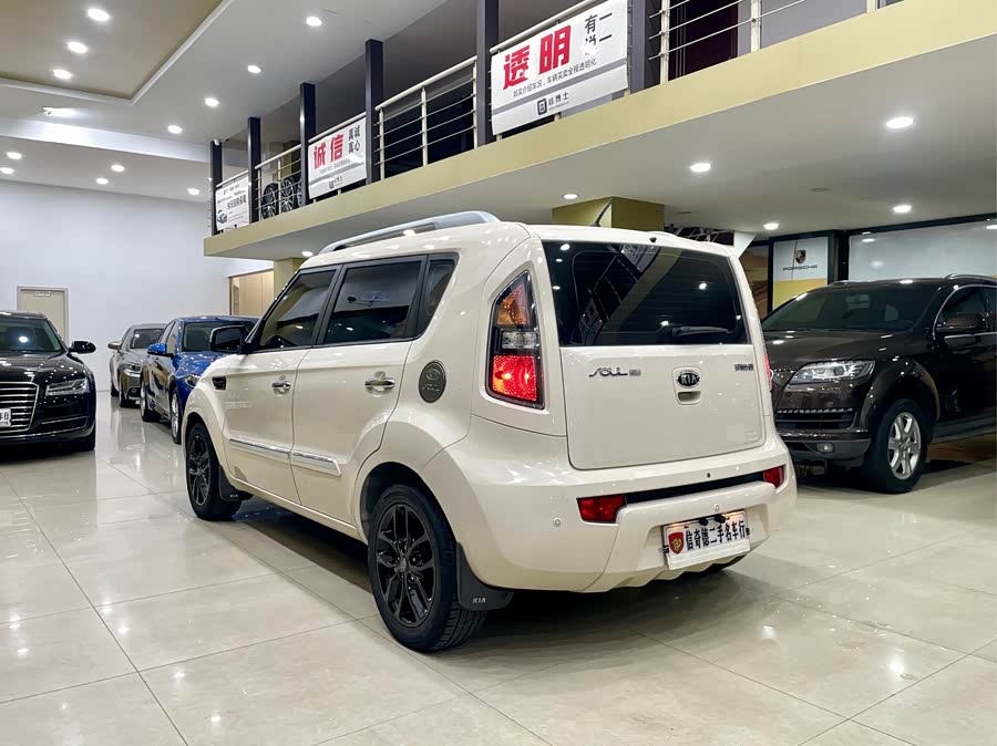 Kia Soul 2013 immagine di auto #8