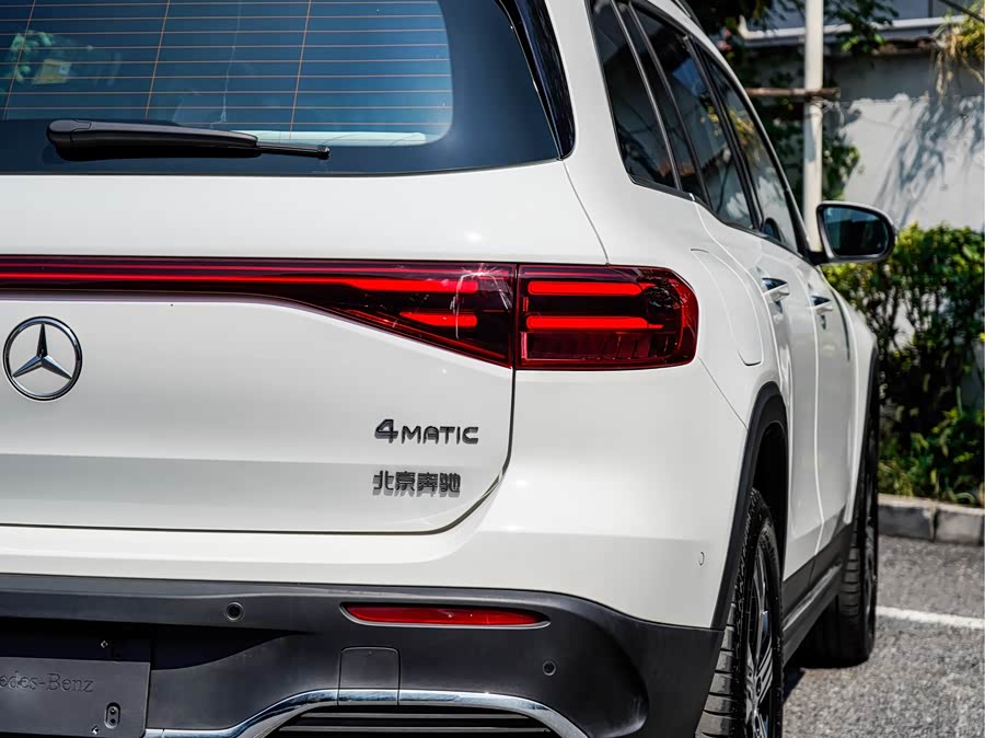 Mercedes-Benz EQB Class 2025 car image #8