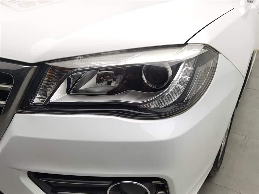 Great Wall C50 2015 #8 Great Wall C50 2015 car image #8