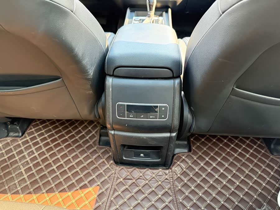 BYD Tang 2019 car image #8
