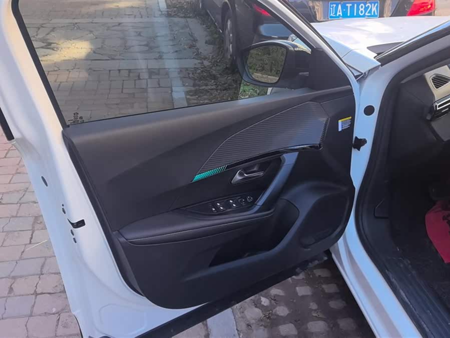 标致 标致e2008 2021 汽车图片 #8