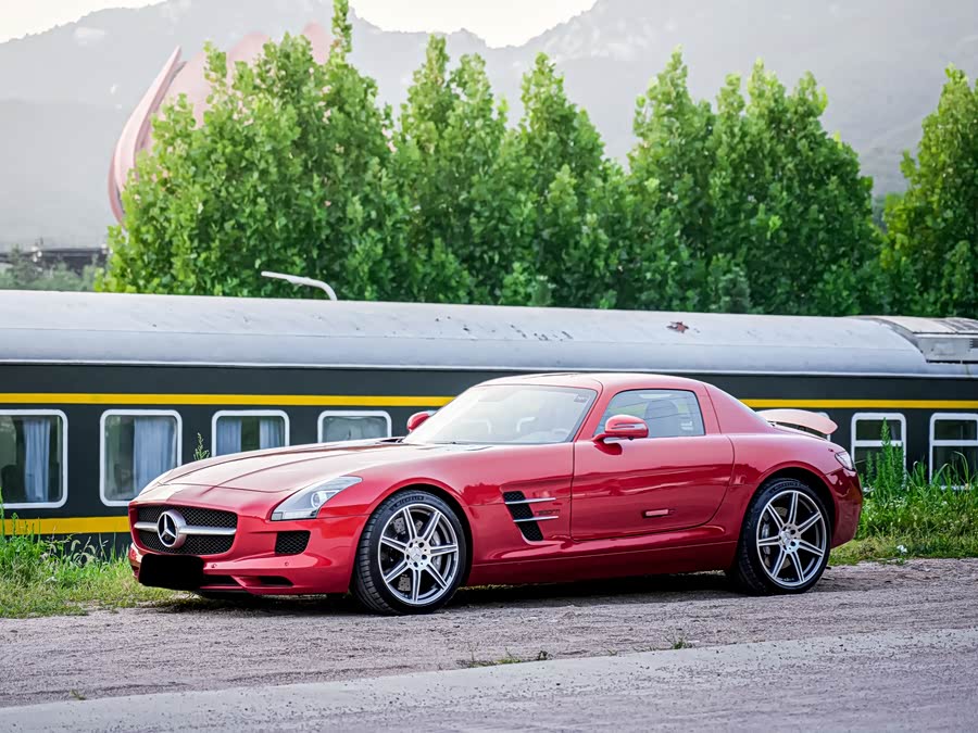 Mercedes-Benz SLS AMG 2014 car image #8