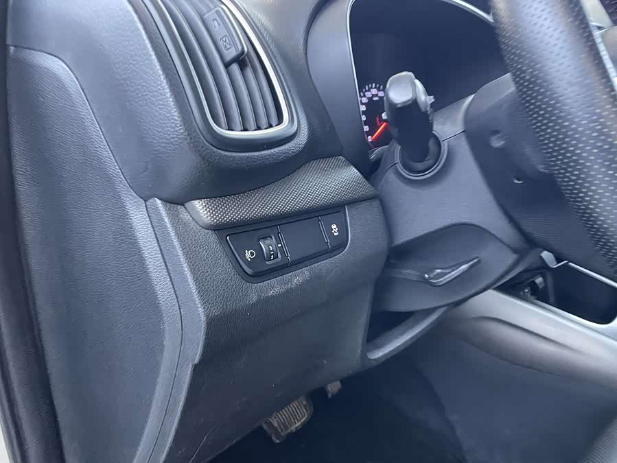 Kia Stonic 2018 image de voiture #8