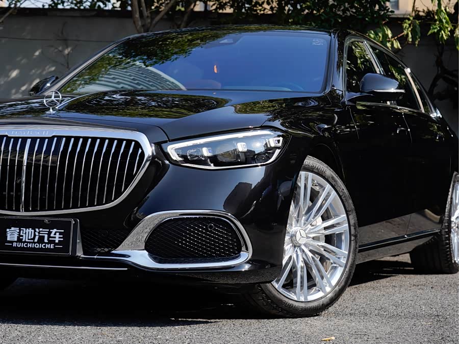 Mercedes-Benz Maybach S Class New Energy 2025 car image #8