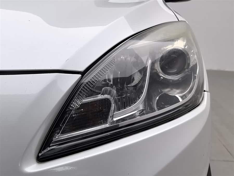 Changan Alsvin V5 2014 #8 Changan Alsvin V5 2014 car image #8