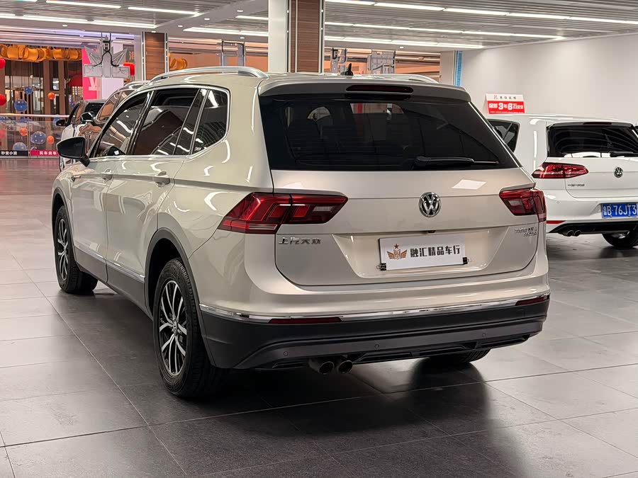 Volkswagen Tiguan L 2018 car image #8