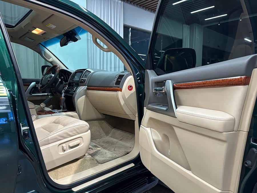 丰田 兰德酷路泽 2016 汽车图片 #8