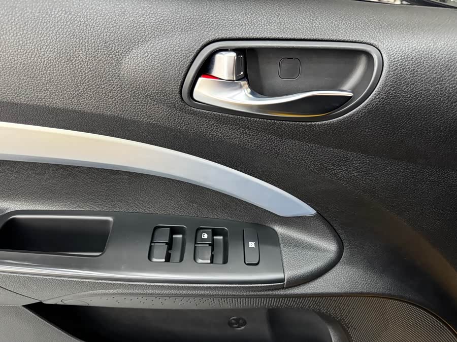 Kia 2021 car image #8