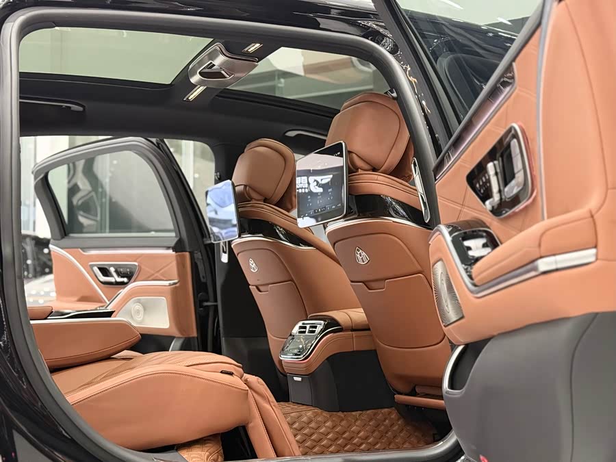 Mercedes-Benz Maybach S Class 2022 car image #8