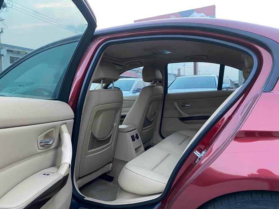 BMW 3 Series (Imported) 2010 car image #8