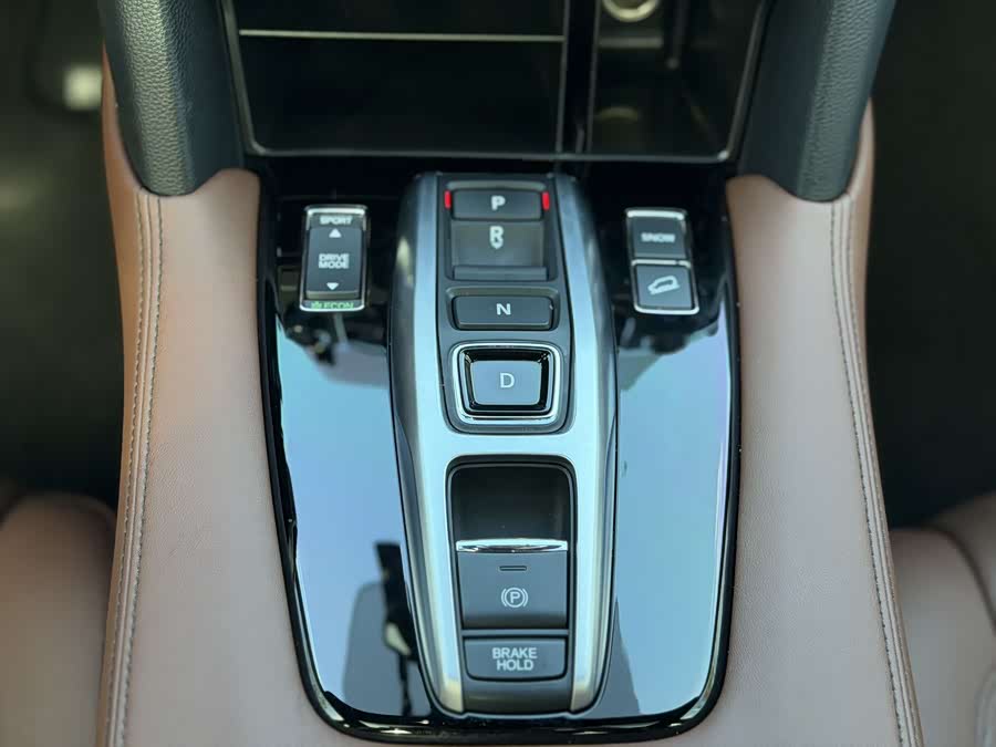 Honda UR-V 2022 car image #8