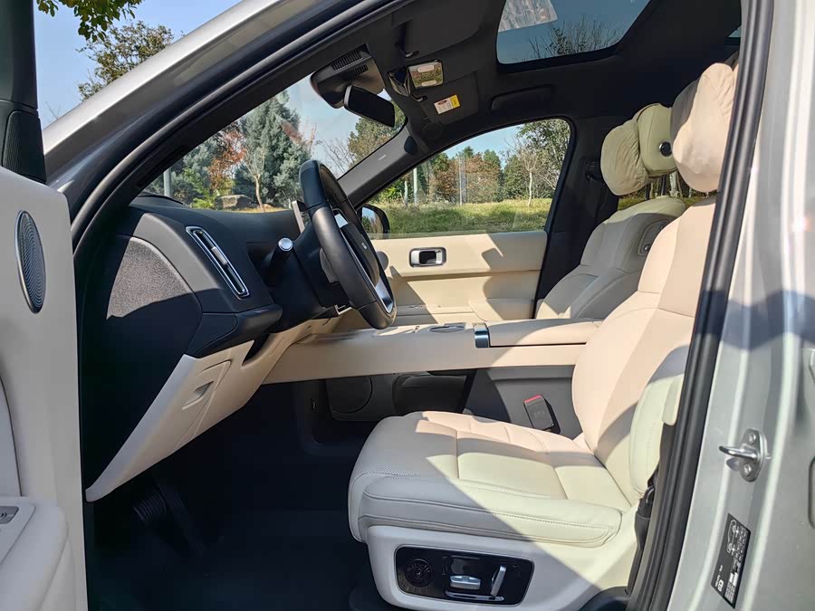 Li L8 2023 imagen de coche #8