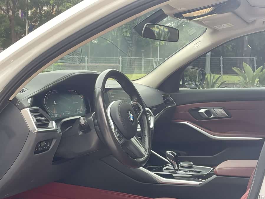 BMW 3 Series 2022 car image #8