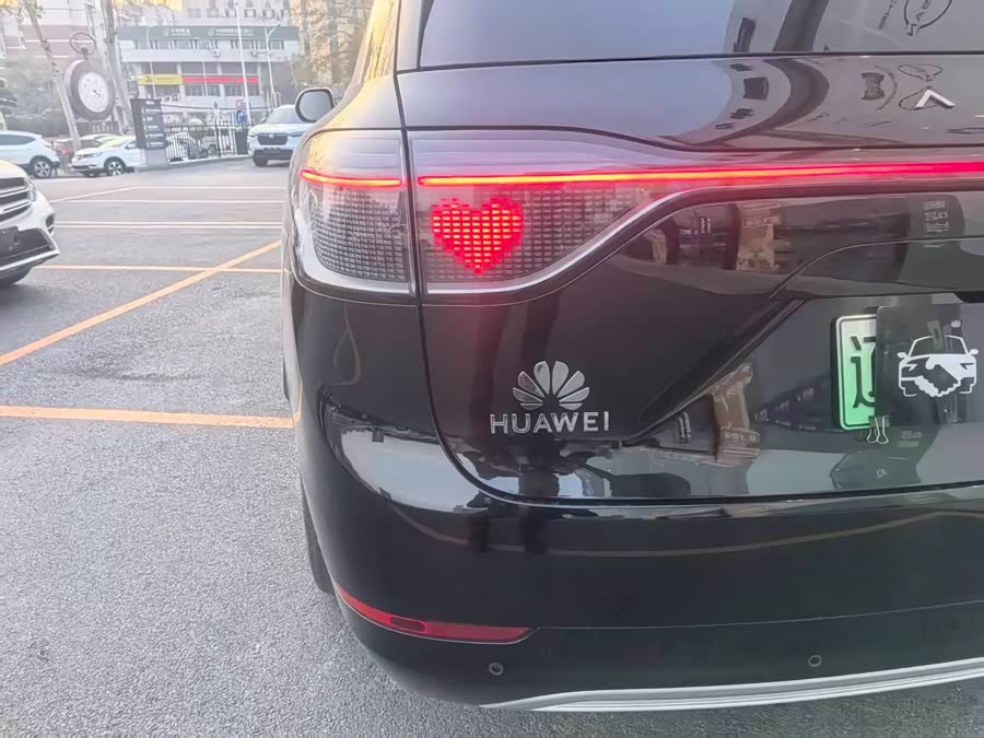 2024 car image #8