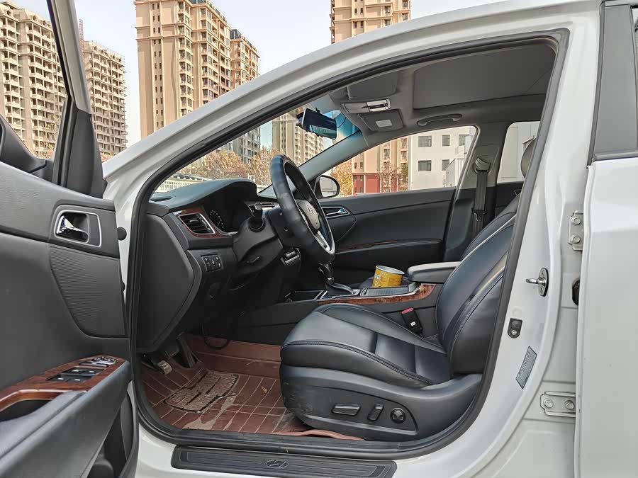 Hyundai Mistra 2014 #8 Hyundai Mistra 2014 car image #8